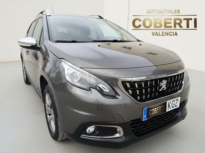 Usado Peugeot 2008 Style 82 CV (60 kW) 2018 Gris / plata SUV