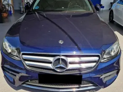 Käytetty Mercedes E220