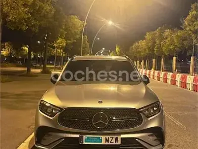 Usado Mercedes GLC300e 313 CV (230 kW) 2023 Gris / plata SUV