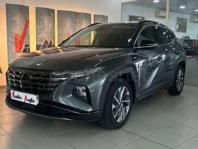 Usado Hyundai Tucson 136 CV (100 kW) 2021 Gris / plata SUV