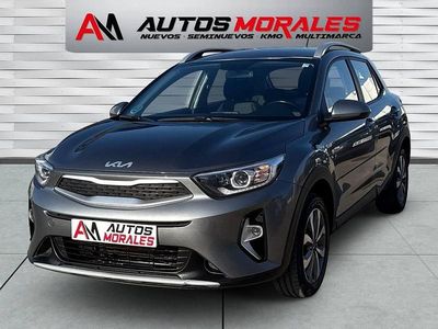 Usado Kia Stonic 100 CV (73 kW) 2023 Gris SUV