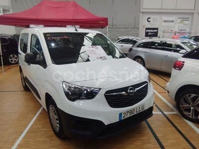 Usado Opel Combo Life Edition 102 HP (75 kW) 2021 Branco Monovolume