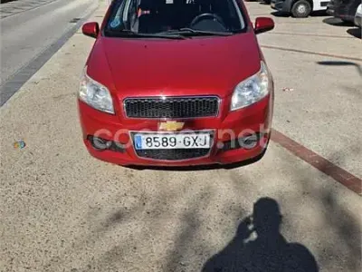 Usado Chevrolet Aveo LS 84 CV (61 kW) 2010 Rojo Berlina