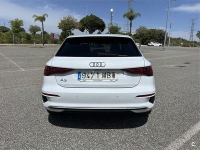 Usado Audi A3 116 HP (85 kW) 2022 Branco Sedan