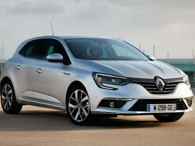 Usado Renault Mégane II Zen 140 CV (102 kW) 2021 Berlina