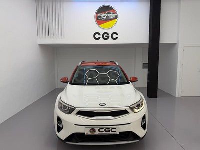 Usado Kia Stonic 100 CV (73 kW) 2018 Blanco SUV