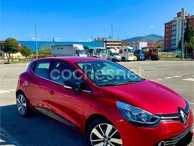 Usado Renault Clio IV 90 CV (66 kW) 2015 Rojo Berlina