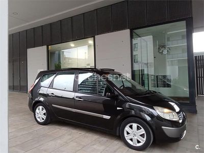 Usado Renault Grand Scénic II Dynamique 130 CV (95 kW) 2006 Negro Monovolumen