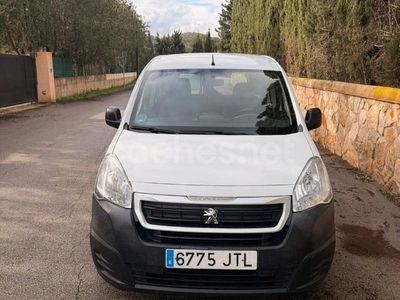 Usado Peugeot Partner Tepee Access 75 CV (55 kW) 2016 Blanco Monovolumen