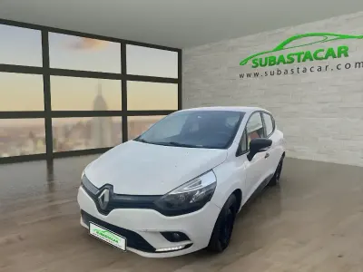 Usado Renault Clio Business 75 CV (55 kW) 2019 Blanco Utilitario