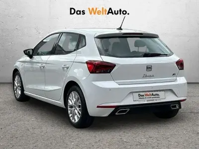 Usado Seat Ibiza FR 115 CV (84 kW) 2024 Blanco Utilitario