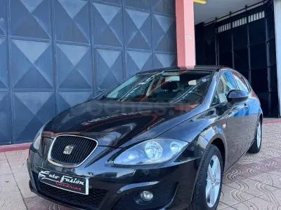 Usado Seat Leon Copa 105 CV (77 kW) 2011 Negro Utilitario