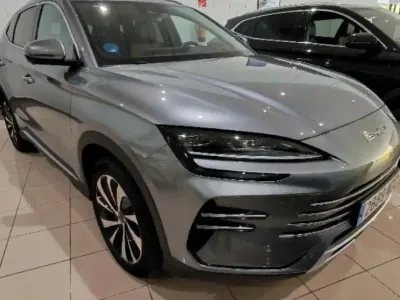 Usado BYD Seal U Comfort 160 kW (218 CV) 2025 Time grey SUV
