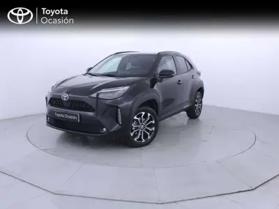 Używany Toyota Yaris Cross Active 132 KM (97 kW) 2025 Czarny SUV
