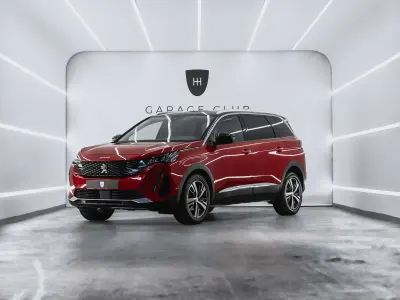 Usado Peugeot 5008 Allure 131 CV (96 kW) 2021 Granate SUV