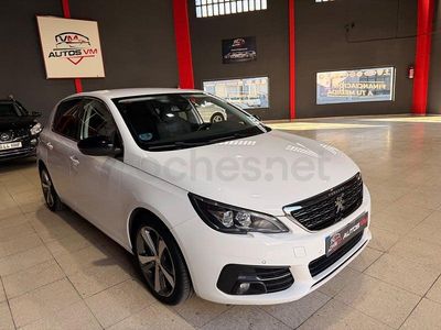 Usado Peugeot 308 Allure 130 CV (95 kW) 2017 Blanco Berlina