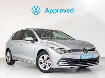 Gris / plata Usado 2024 VW Golf Life Berlina | 26.600 € (Precio justo)