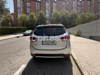 Usado Kia Carens 135 CV (99 kW) 2018 Gris / plata Monovolumen