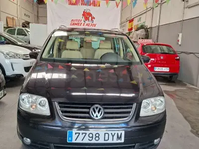 Usado VW Touran 140 CV (102 kW) 2006 Negro Monovolumen