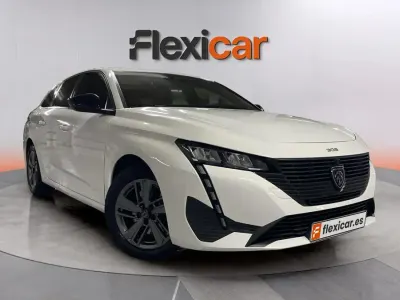 Usado Peugeot 308 SW Active 131 CV (96 kW) 2022 Blanco Familiar