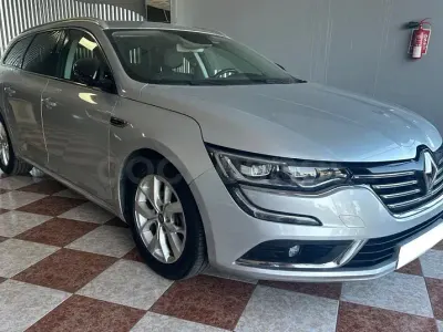 Usado Renault Talisman LIMITED 120 CV (88 kW) 2020 Blanco Familiar