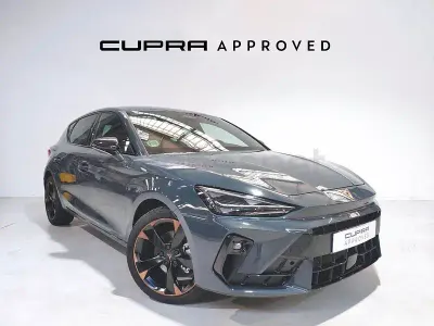 Usado Cupra Leon 150 CV (110 kW) 2025 Azul Berlina