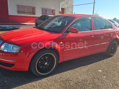 Rojo Usado 2004 Skoda Superb Elegance Berlina | 2500 €