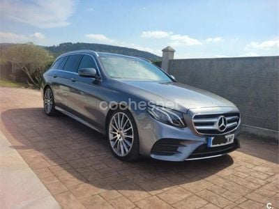 Usado Mercedes E220 194 CV (142 kW) 2018 Gris / plata Familiar