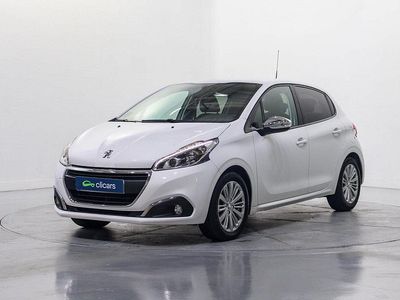 Usado Peugeot 208 Style 82 CV (60 kW) 2018 Blanco Utilitario