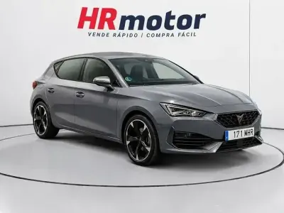 Usado Cupra Leon 150 CV (110 kW) 2023 Gris Berlina