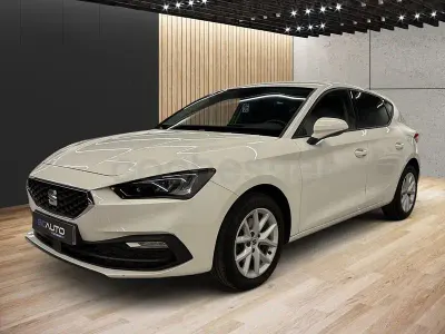 Usado Seat Leon Style 116 CV (85 kW) 2021 Blanco Berlina