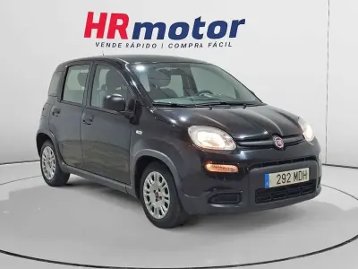 Usado Fiat Panda 69 CV (50 kW) 2022 Negro Utilitario