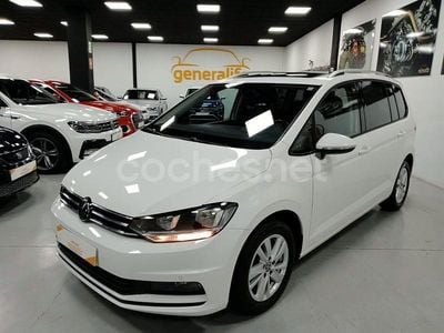 Blanco Usado 2021 VW Touran Sportline Monovolumen | 22.500 € (Precio justo)