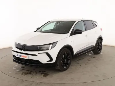 Usado Opel Grandland X GS Line 131 CV (96 kW) 2023 Blanco SUV