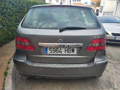 Mercedes B180