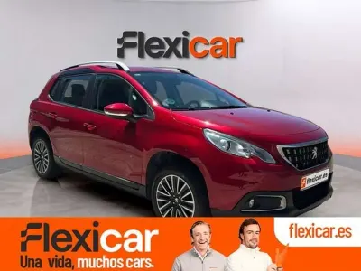 Usado Peugeot 2008 Allure 110 CV (80 kW) 2016 Rojo SUV