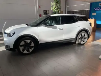 Usado Ford Explorer Premium 210 kW (286 CV) 2024 Blanco SUV
