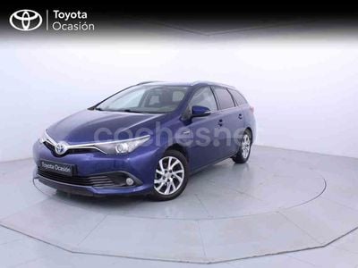 Toyota Auris Hybrid
