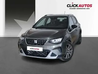 Usado Seat Arona 116 CV (85 kW) 2025 Gris SUV