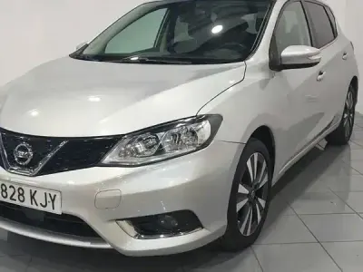 Usado Nissan Pulsar N-Connecta 116 CV (85 kW) 2018 Gris precision metalizado Utilitario