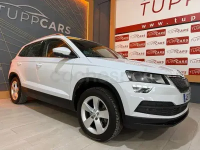 Usado Skoda Karoq Style 150 CV (110 kW) 2022 Blanco SUV