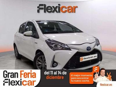 Blanco Usado 2017 Toyota Yaris Hybrid Active Utilitario | 10.490 € (Precio justo)
