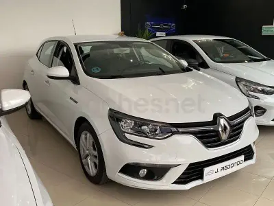 Usado Renault Mégane Business 115 CV (84 kW) 2020 Blanco Berlina