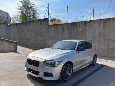 Usado BMW M135 320 CV (235 kW) 2013 Gris / plata Utilitario