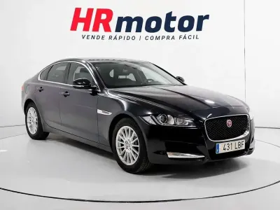 Usado Jaguar XF Prestige 163 CV (119 kW) 2016 Negro Berlina