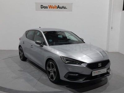Usado Seat Leon FR 150 CV (110 kW) 2021 Gris / plata Berlina
