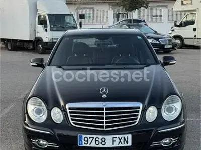 Usado Mercedes E280 Avantgarde 190 CV (139 kW) 2007 Negro Berlina