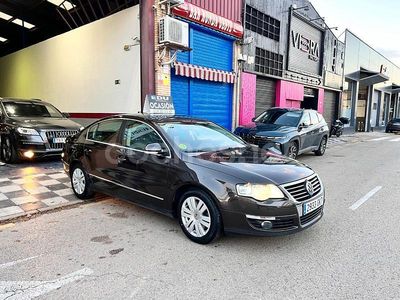 Usado VW Passat Highline 170 CV (125 kW) 2009 Negro Berlina