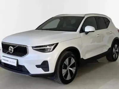 Usado Volvo XC40 Core 163 HP (119 kW) 2025 Todoterreno SUV