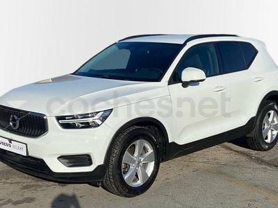 Usado Volvo XC40 Momentum 129 CV (94 kW) 2022 Blanco SUV